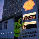 ‘Legal first’ as environment lawyers sue Shell board for failure to divest from fossil fuels
